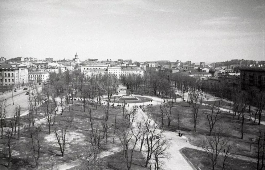 Парк ім. Шевченка в 1950-х: Погляд на Київське серце часу