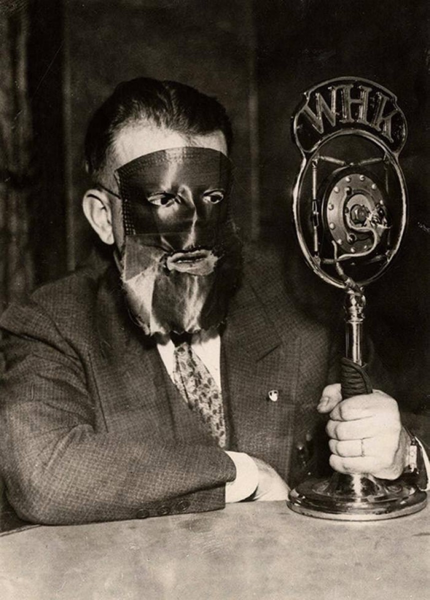 Юрист, який бажає зберегти анонімність, на засіданні суду. США, 1933 рік