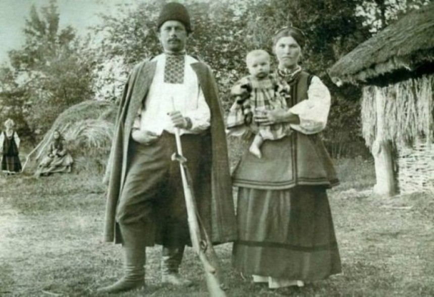1916 рік у Бобровиці: Життя молодого подружжя на Чернігівщині