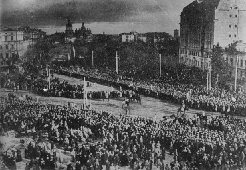 Проголошення Акту Злуки українських земель у Києві: 22 січня 1919 року